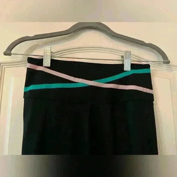 NWOT Nike Leggings Dri Fit SZ Small - Picture 3 of 6